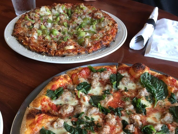 Bono's Pizzeria Menu St Louis, MO Order Pizza Delivery Slice