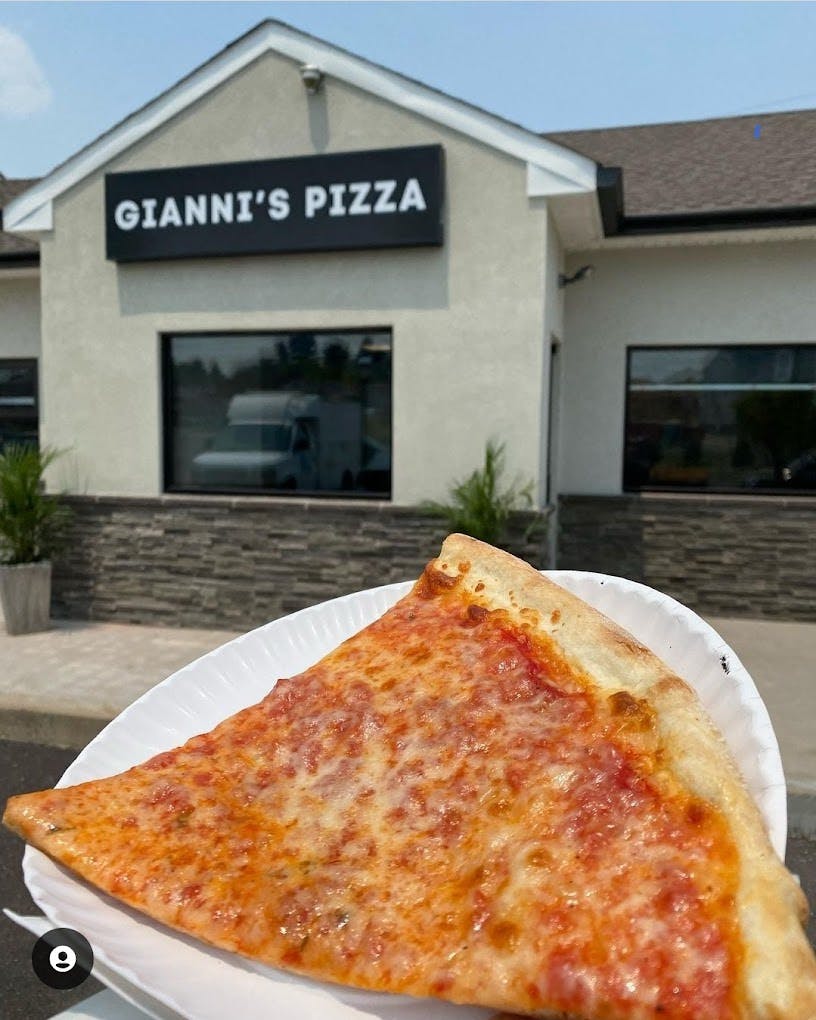 Gianni's Pizza Chalfont hero