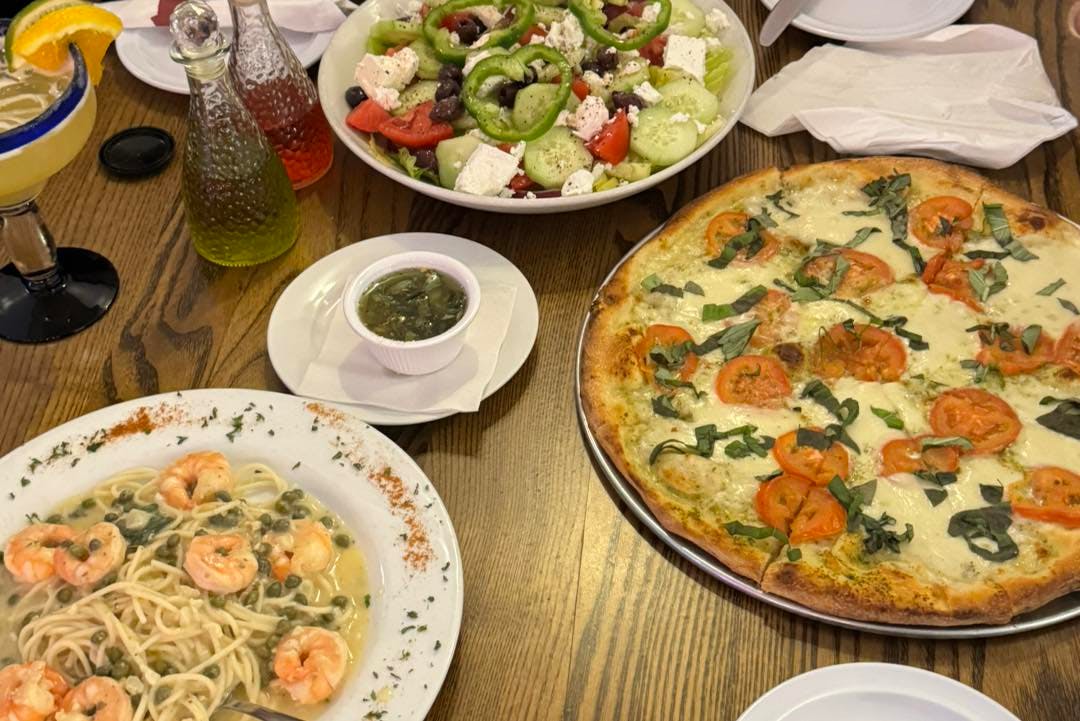 Joe's Italian Restaurant & Pizza Independence hero