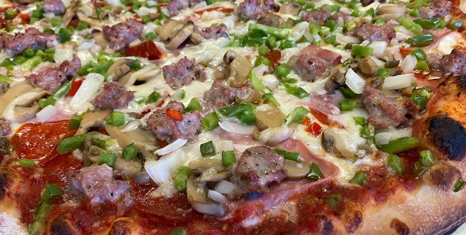 Gino's Italian Pizza & Pasta hero