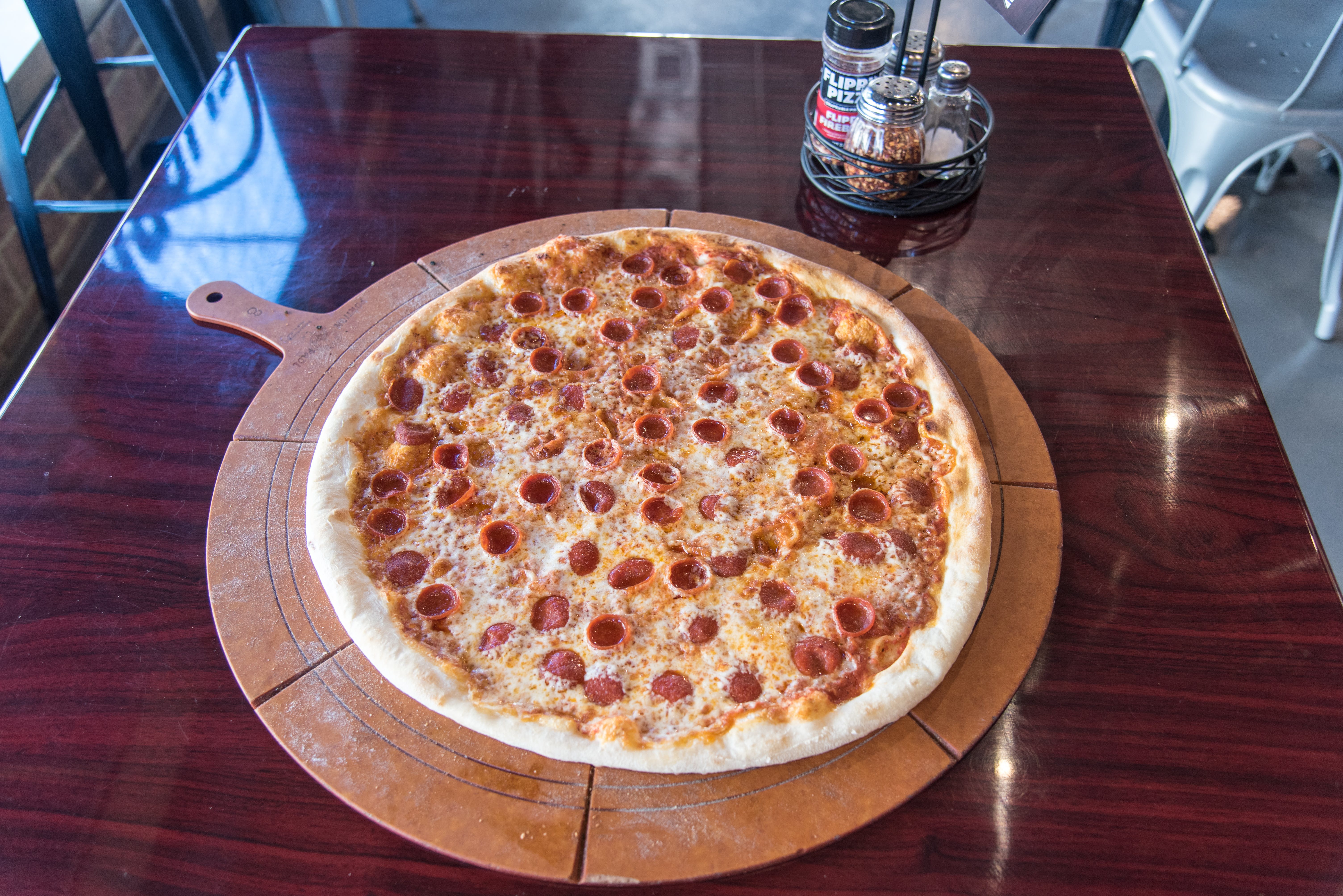 Flippin' Pizza hero