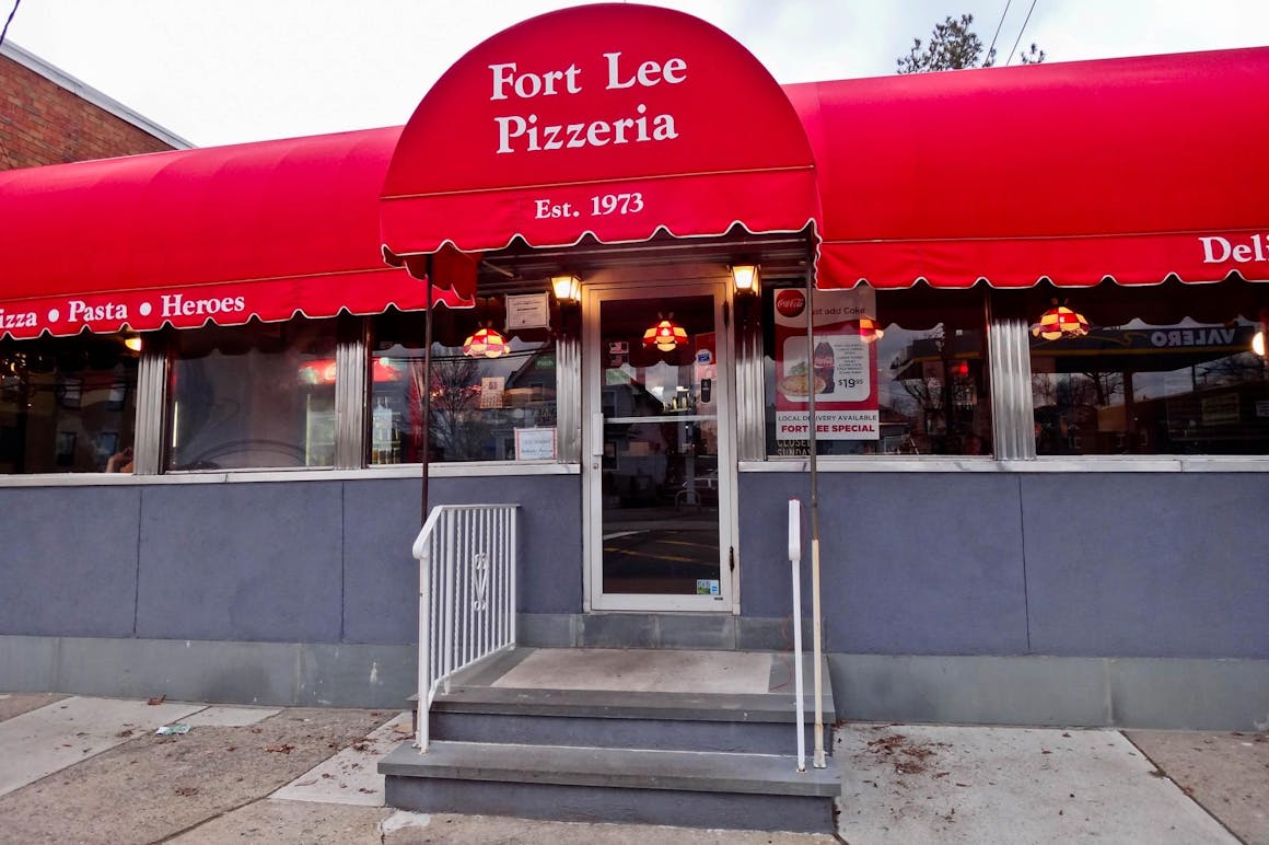 Fort Lee Pizza's restaurant story