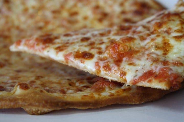 Lamppost pizza calories