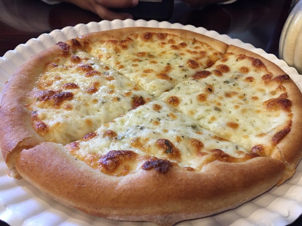 Gianna's Pizza Center hero