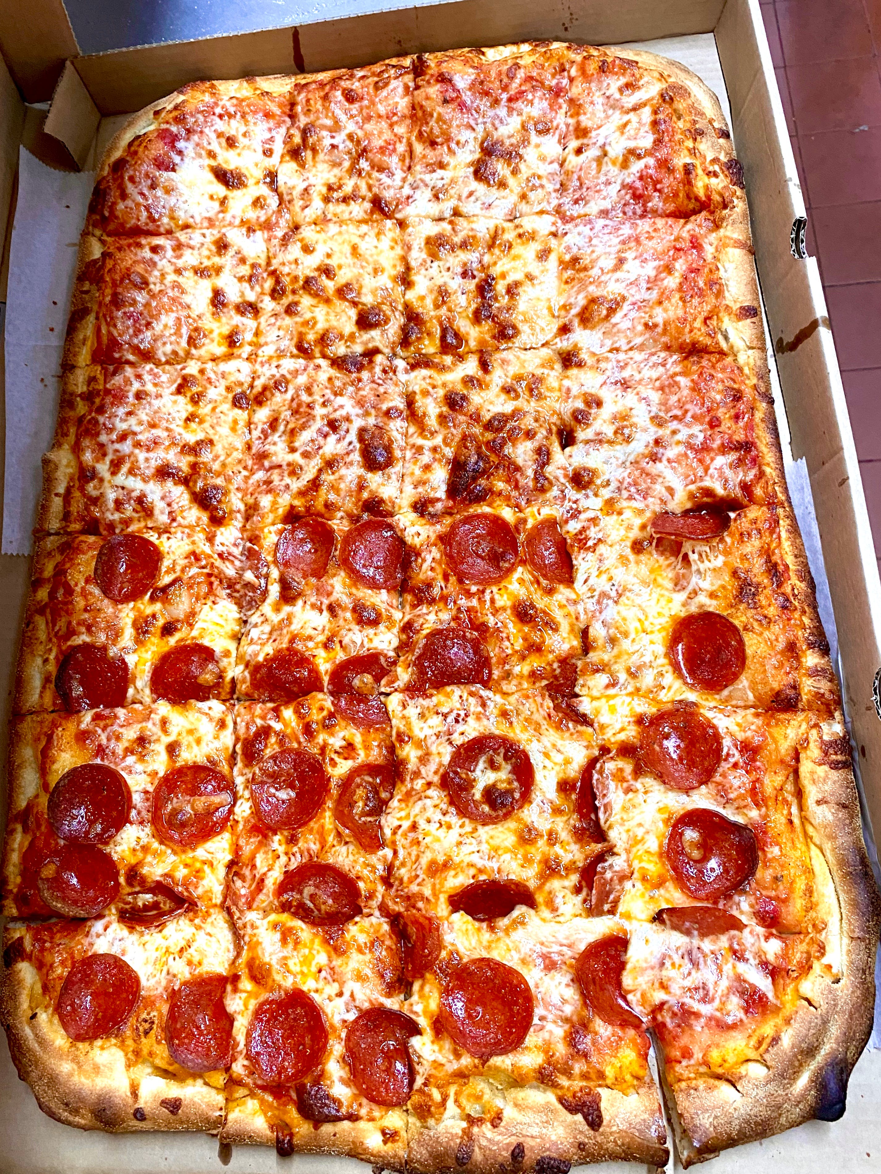 Village Pizza Menu East Hartford, CT Order Delivery (̶3̶̶)̶ (5