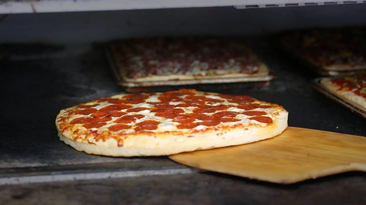 Wedgewood Pizza Austintown Menu Austintown, OH Order for Pickup