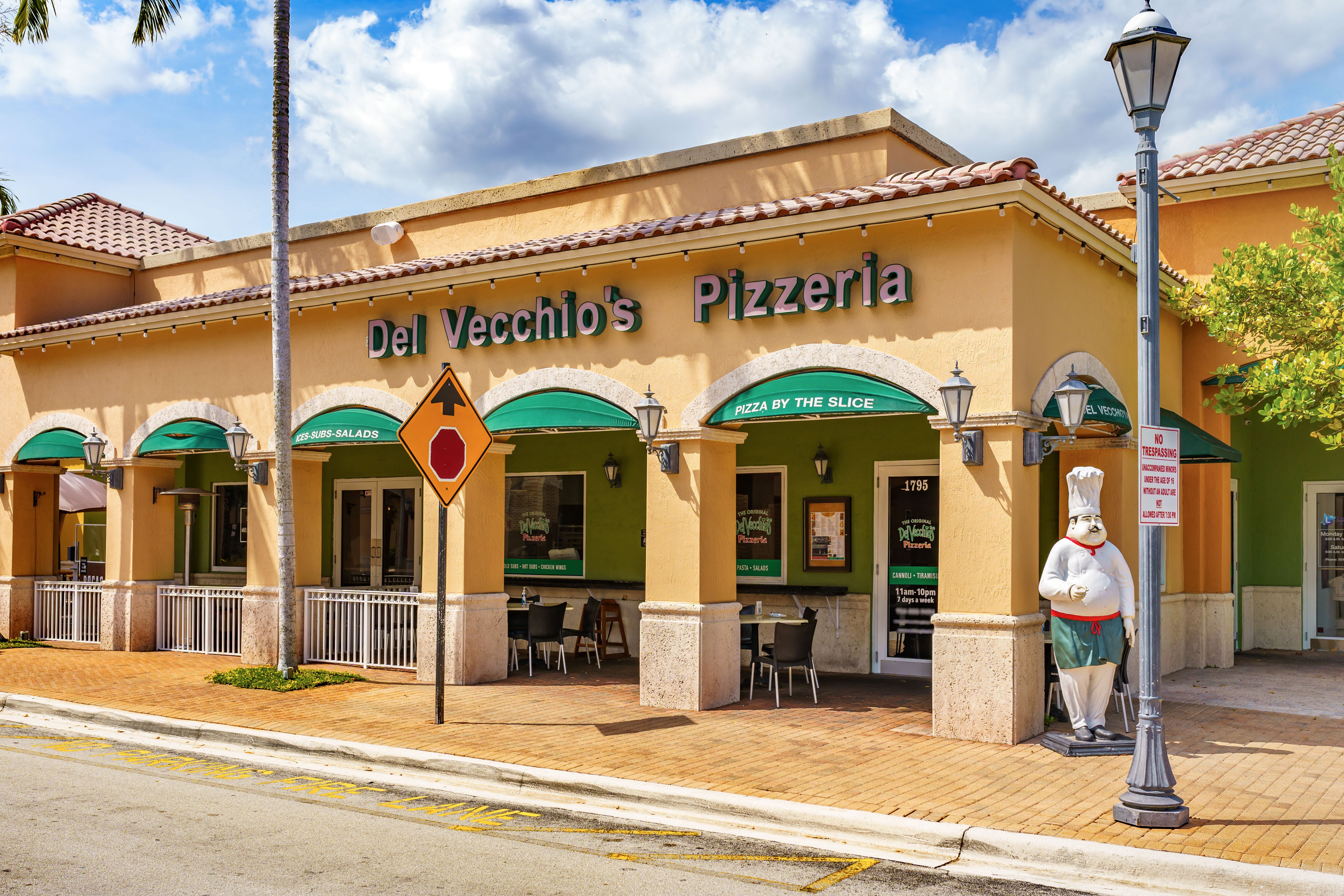 DelVecchio's Pizzeria & Italian Restaurant hero