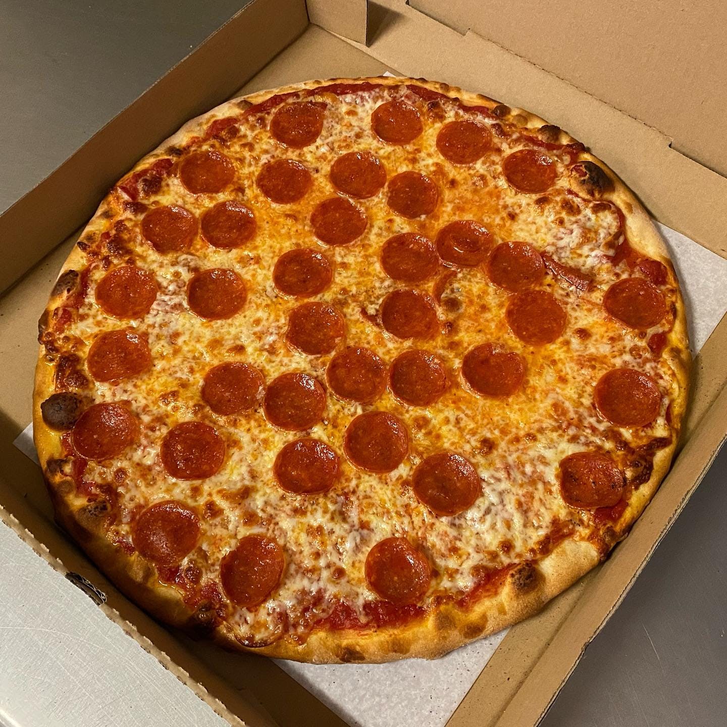 Hometown Pizza Litchfield CT 250 West St Hours Menu Order