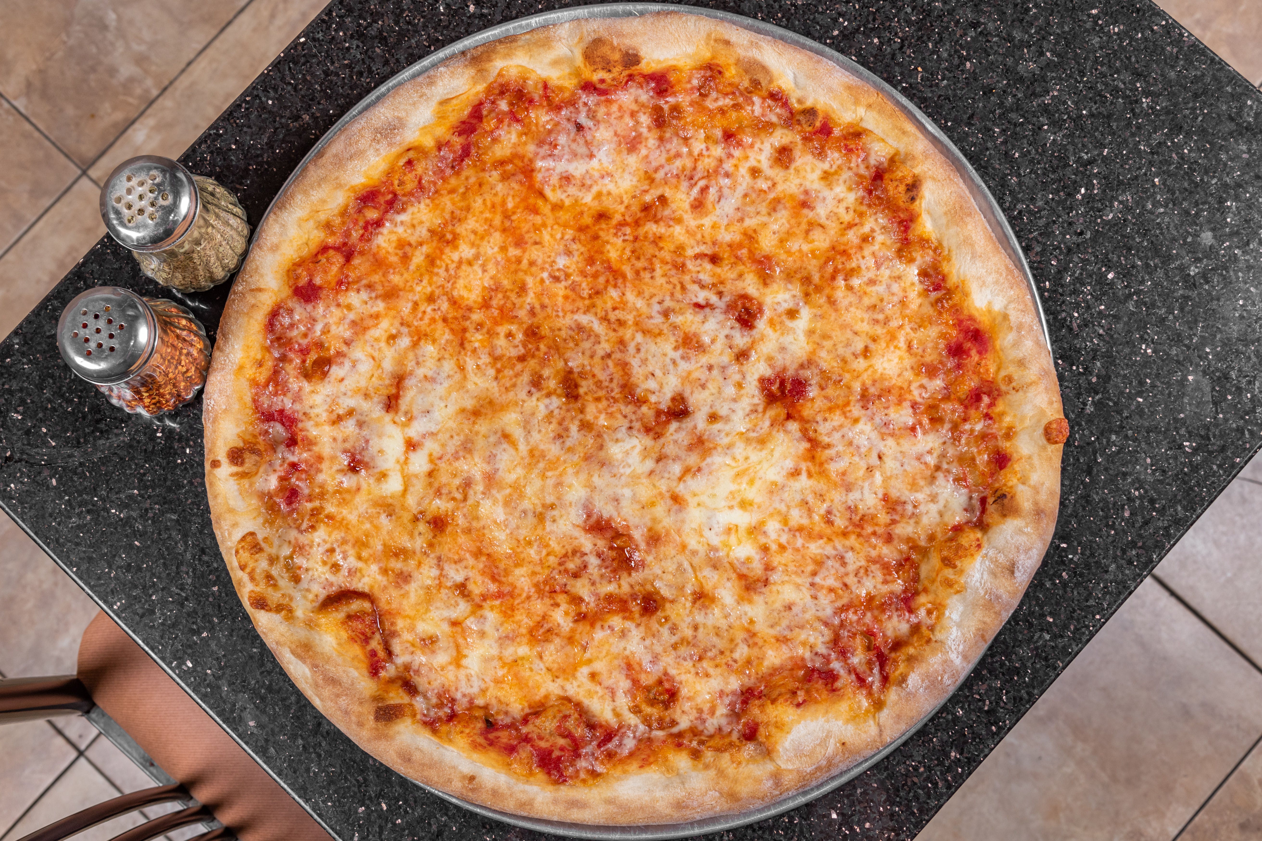 Lucy's Pizza & Restaurant hero