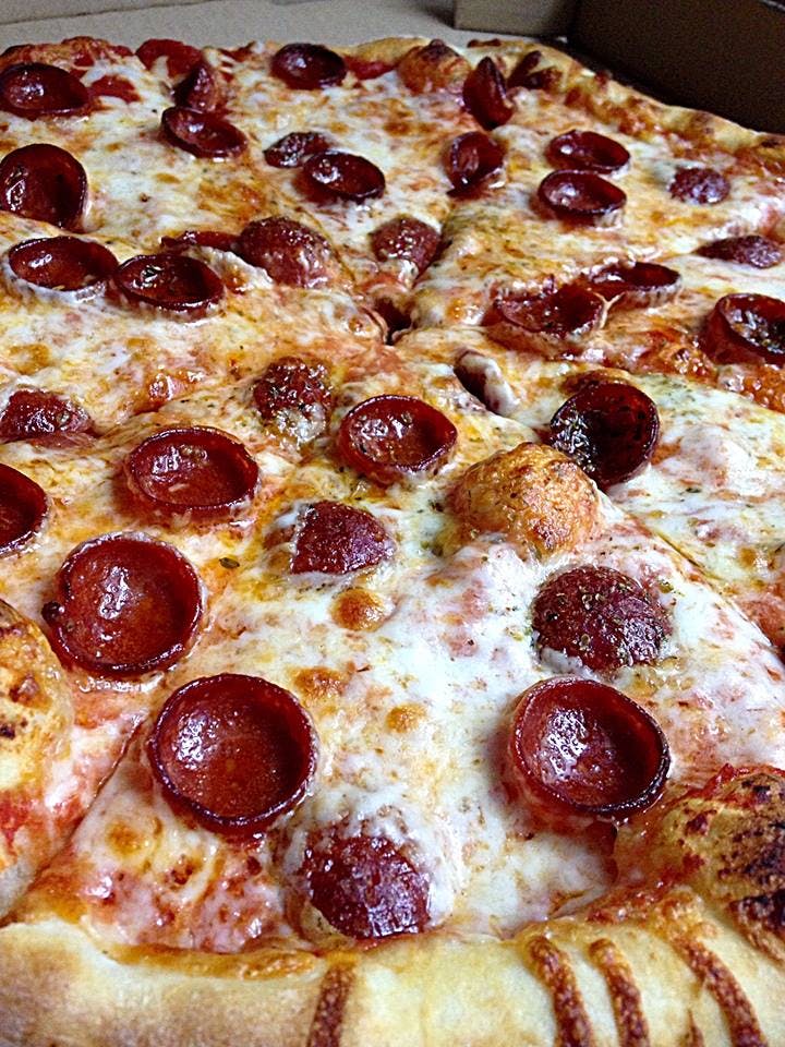 Capos Pizzeria Menu San Antonio, TX Order for Pickup Slice