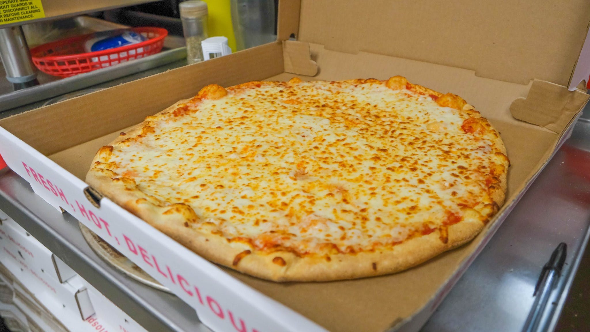 Fabios Pizza & Caffe hero