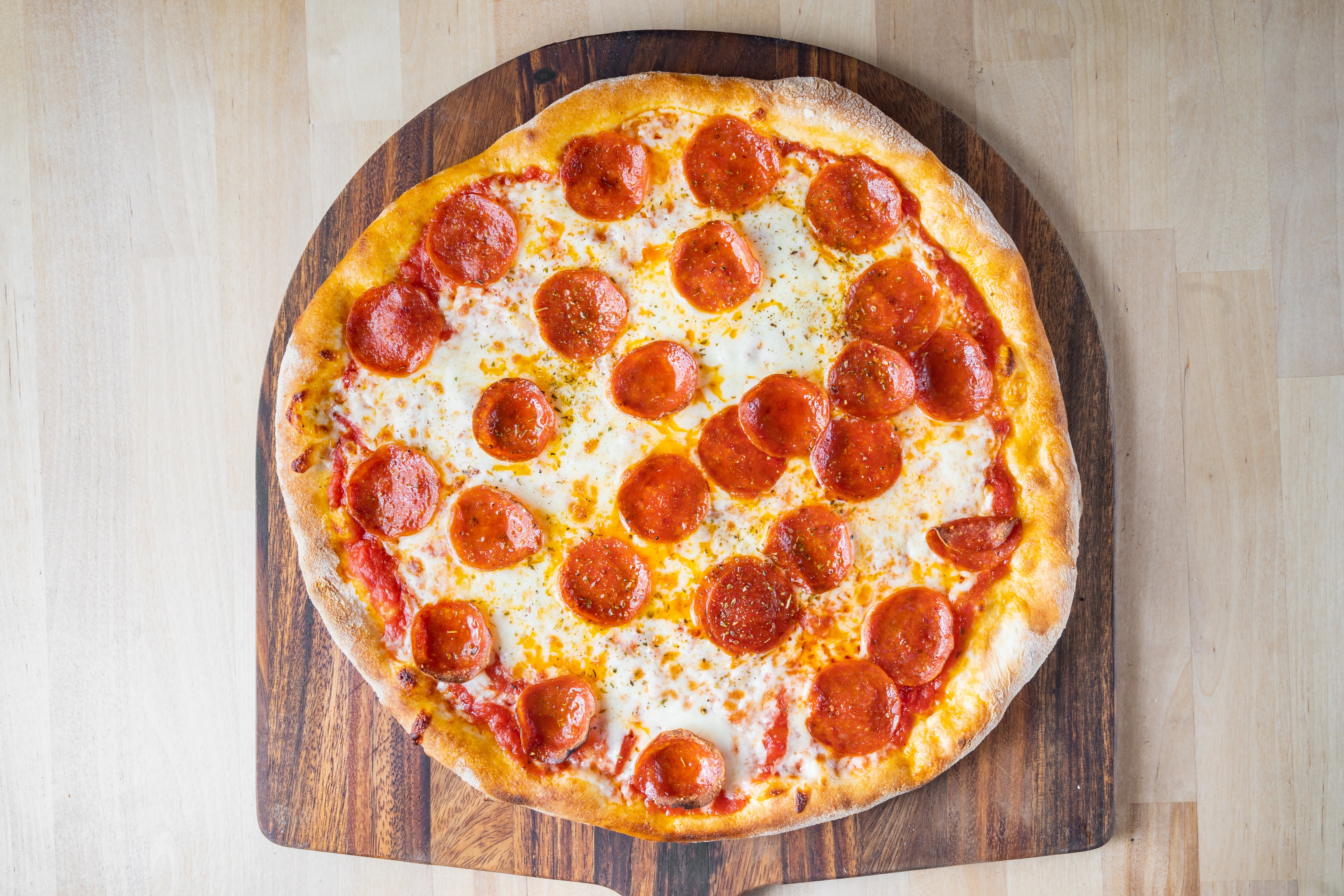 Pazza Pizza - 1543 N Sedgwick St, Chicago, IL 60610 - Menu, Hours