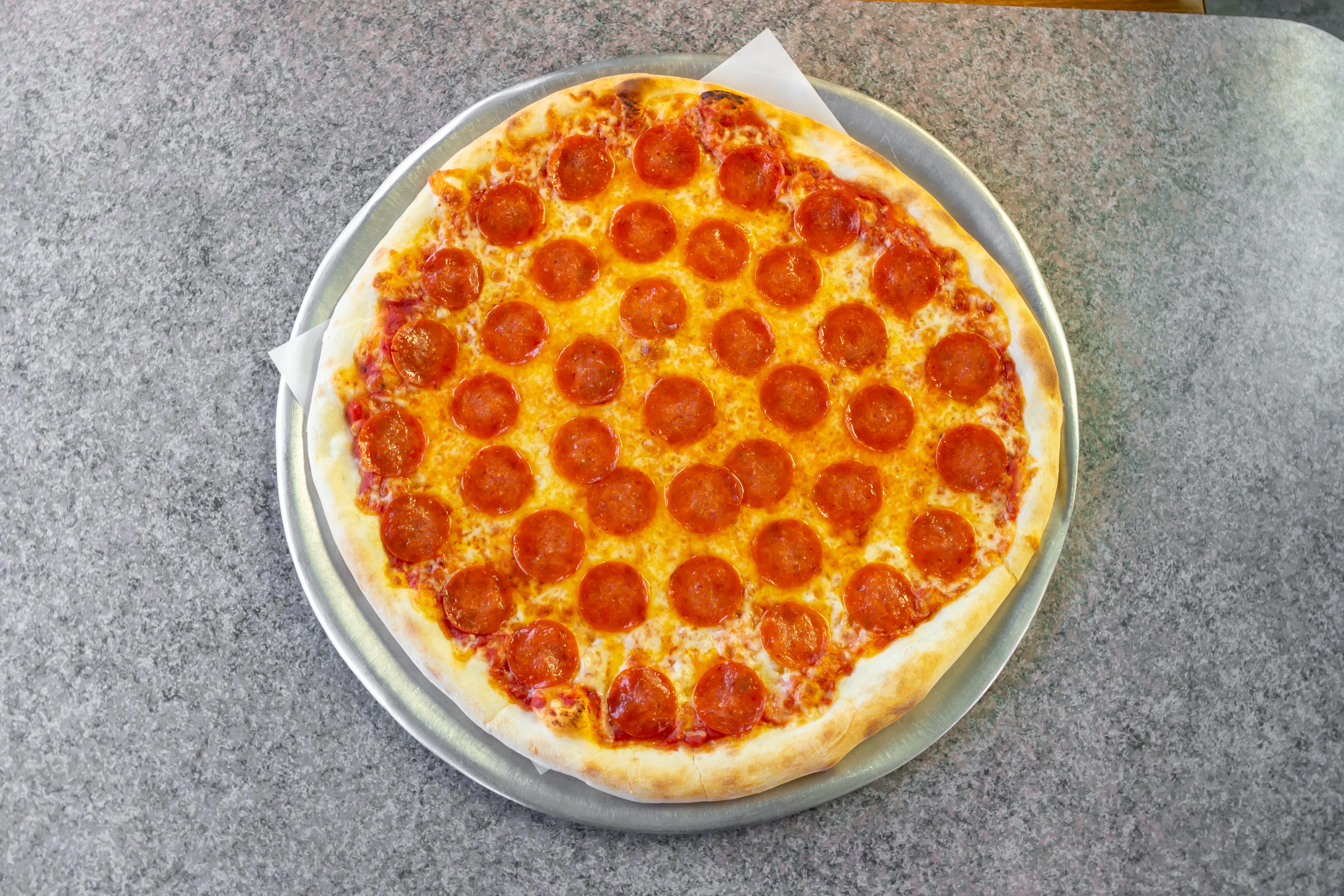 Catania's Pizza - 2260 Central Park Ave, Yonkers, NY 10710 - Menu, Hours, &  Phone Number - Order Delivery or Pickup - Slice