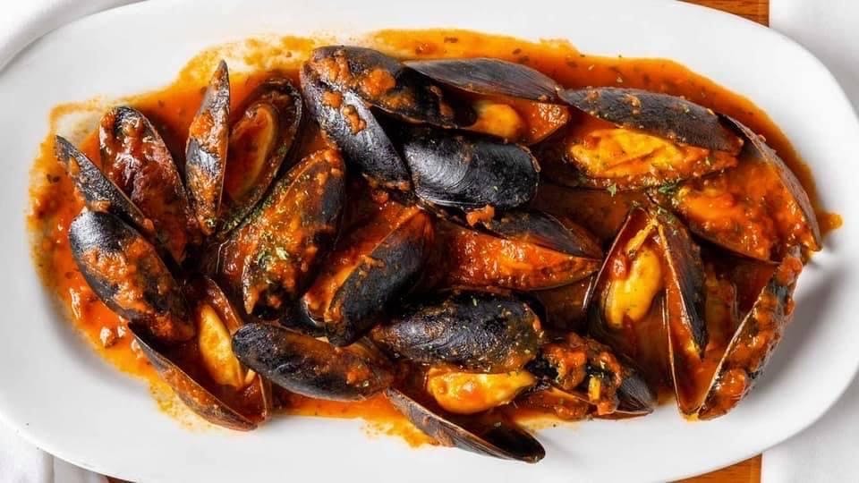 Paradise Restaurant Menu Pizza Delivery Verplanck, NY Order Slice