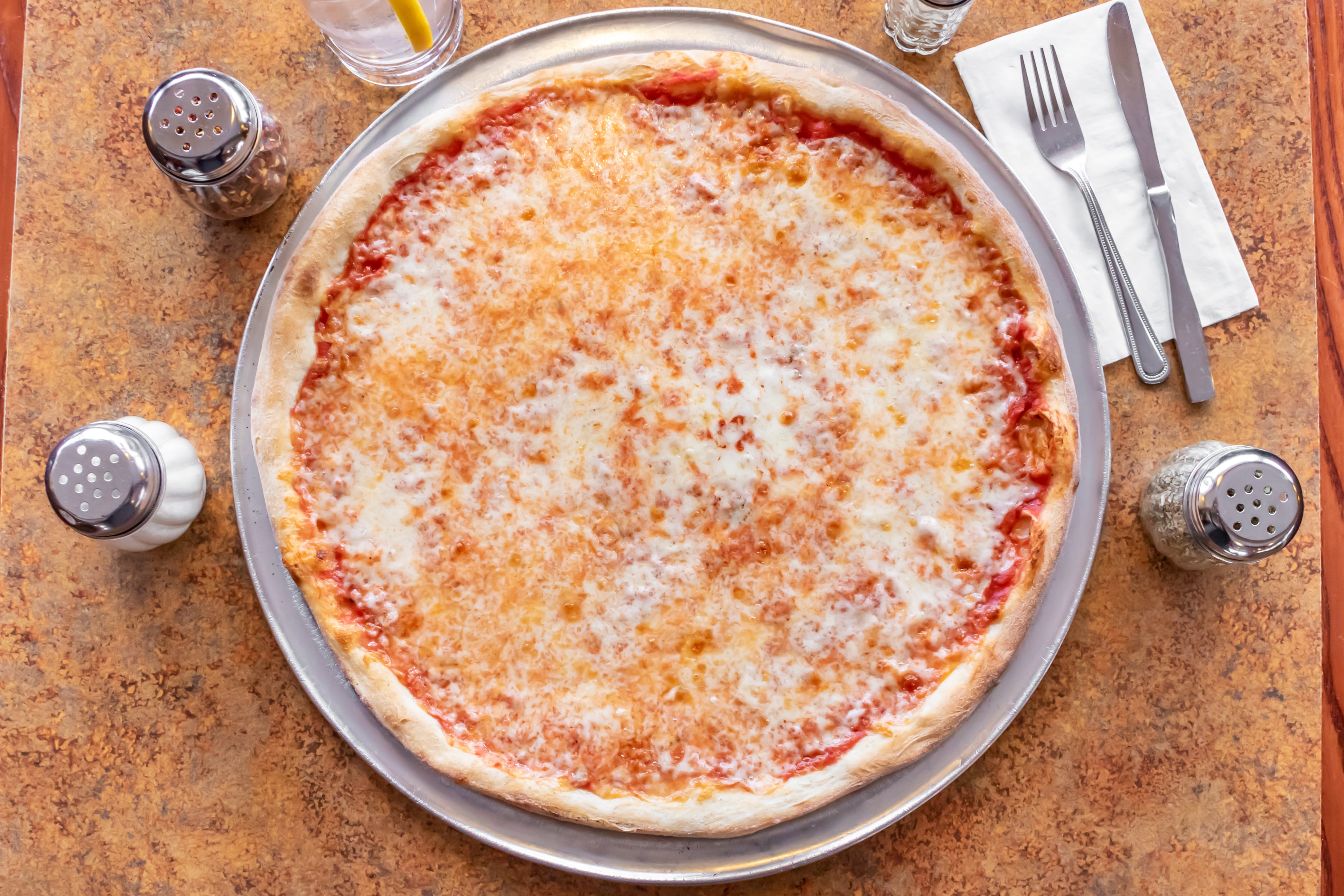 La Villa Pizza Restaurant Menu Morrisville PA Order Delivery   LaVillaPizzeria Morrisville PA NewYorkCheesePizza 01 