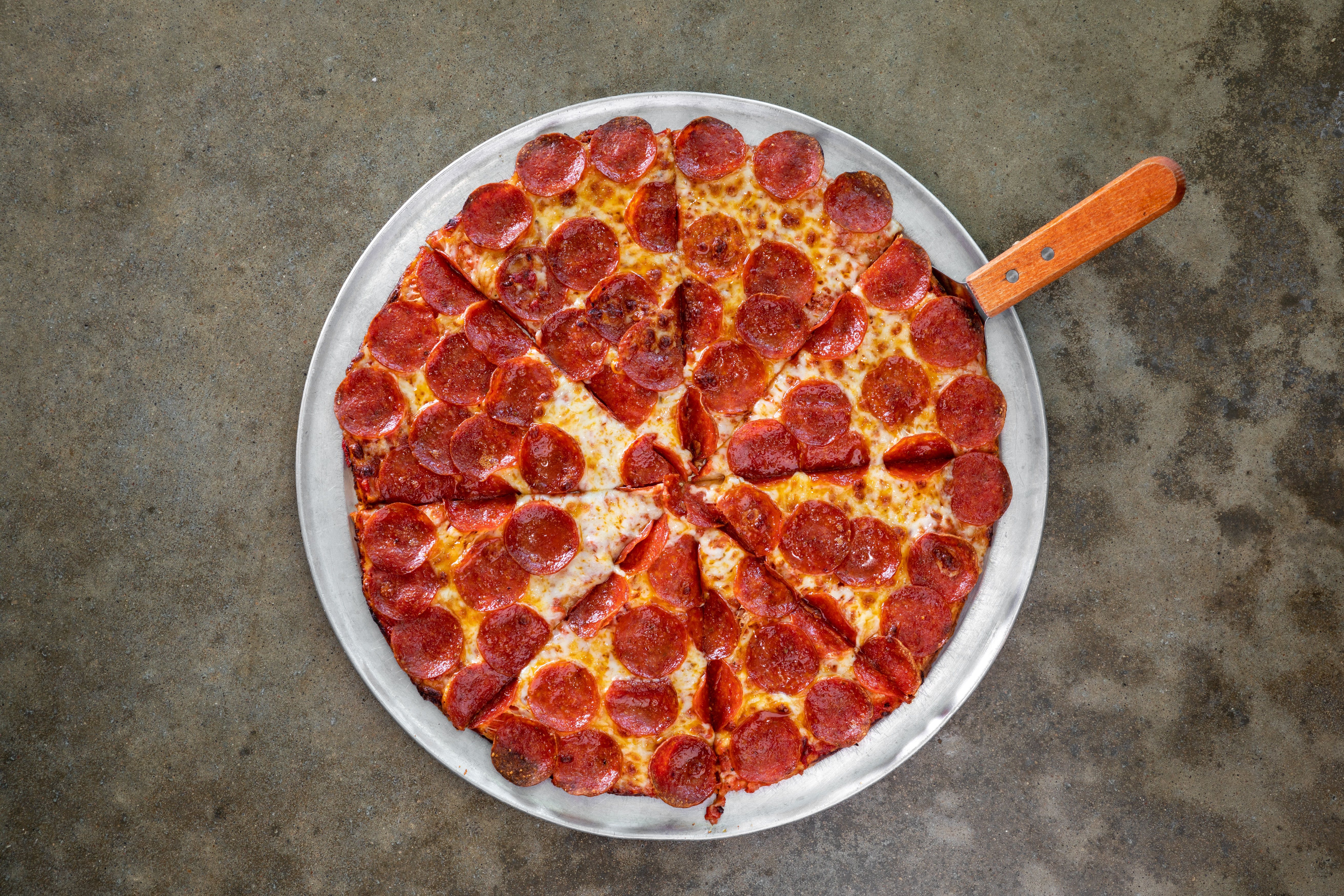 Zoie's Pizzeria hero