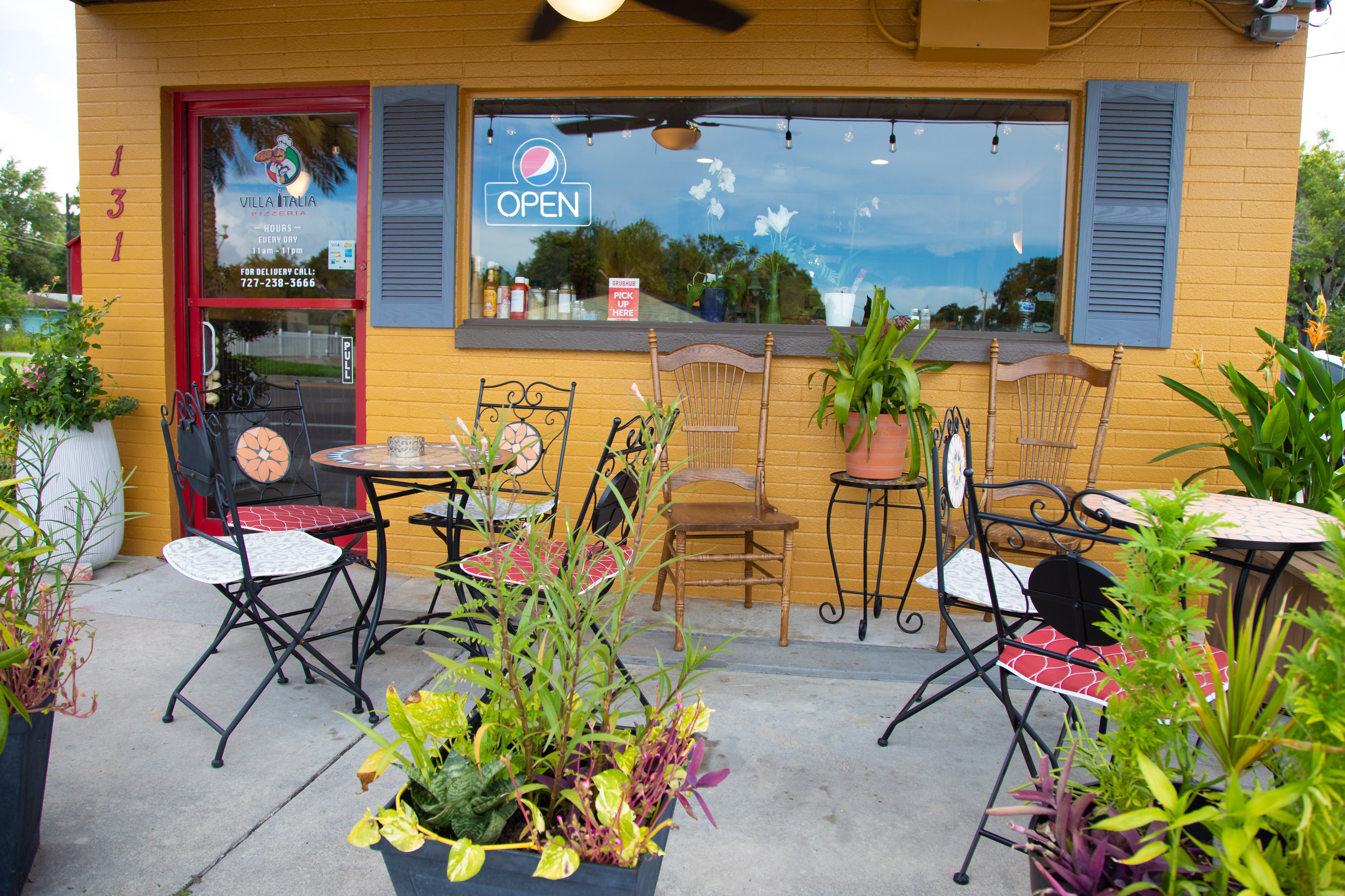 Villa Italia Pizzeria hero