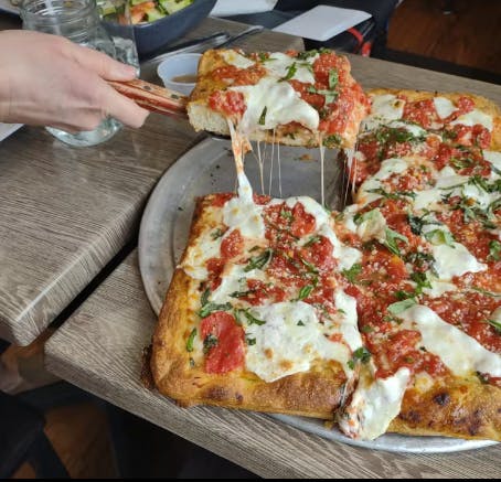 Mamma Mia! Cafe & Pizzeria hero