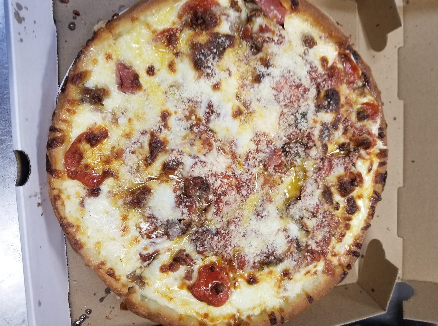 Leonardo's Pizzeria Menu Pizza Delivery Gloucester, MA Order Slice