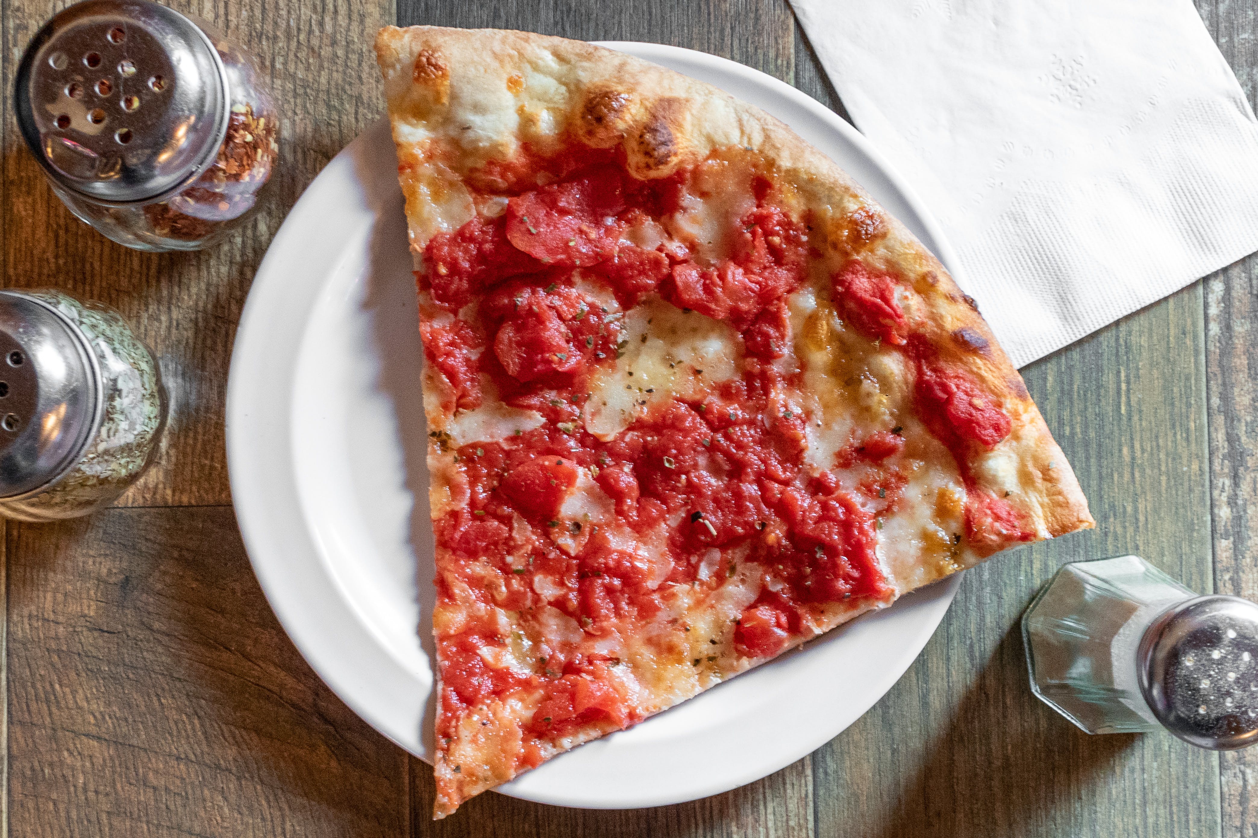 Neapolitan vs. Sicilian Pizza - Salerno's Pizza